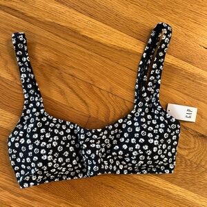 Daisy Print Black + White Bikini Top NWT by GAP
